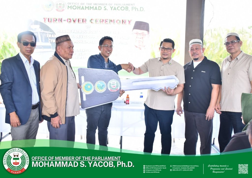 Cotabato City| The Office of the Member of Parliament (MP) Mohammad S. Yacob, Ph.D., turned over one (1) unit of 33ftr Marine Patrol Boat to the Fisheries Services of MAFAR-BARMM