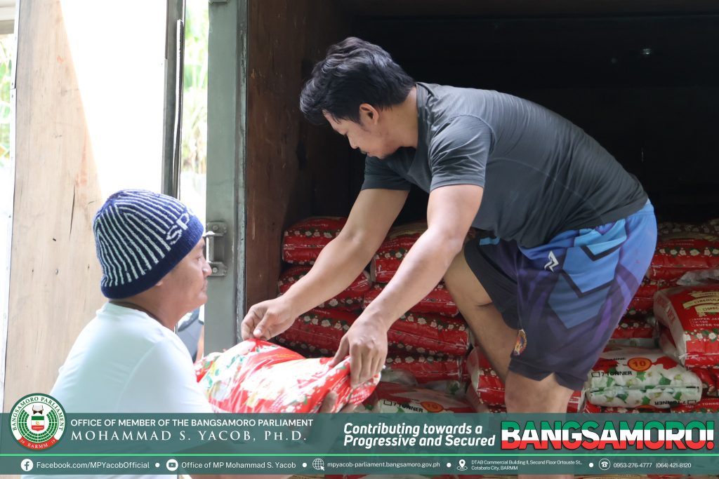 LOOK| The Office of the Member of Parliament (MP) Mohammad S. Yacob, Ph.D., in collaboration with the Ministry of the Interior and Local Government (MILG), successfully conducted a series of rice distribution activities across several Barangays in Ma